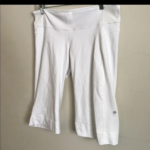 Lululemon Capri size 12 - Picture 1 of 3